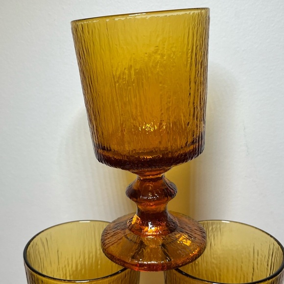 Vintage Ravenhead Siesta Amber Textured Wine Goblets Glasses Pedestal - Picture 3 of 5